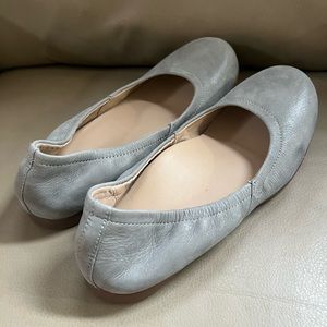 Abeo leather arch support flats 8 women's gray new with box